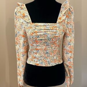 NWT Women’s MITTOSHOP smocked floral long sleeve crop top- Size small